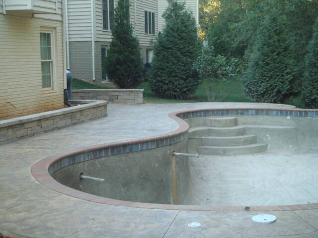 Jumbo stone texture Pool deck, Castle stone block retaining wall, Frederick, md. B&G Concrete,LLC.